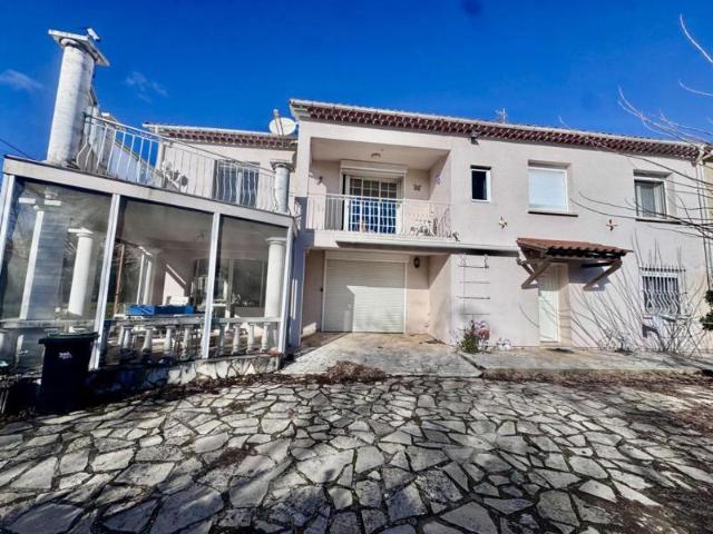 Maison 183 m² avec 2 appartements Saint christol les ales