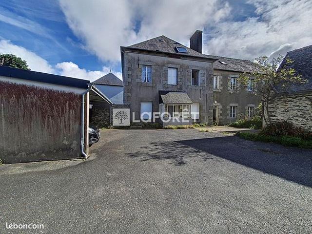 Maison 18 pièces 382 m²