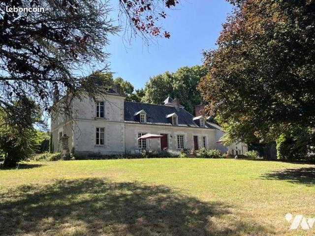 Maison 18 pièces 443 m²