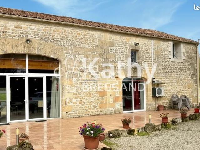 Maison 18 pièces 460 m²