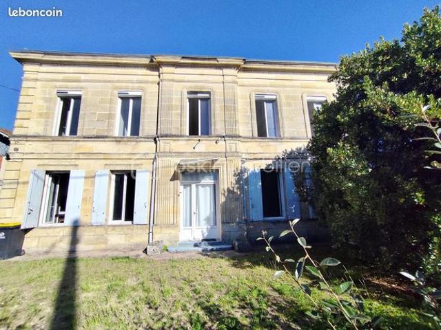 Maison 18 pièces 470 m²