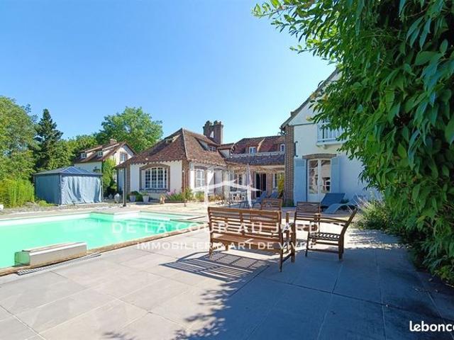 Maison 18 pièces 481 m²