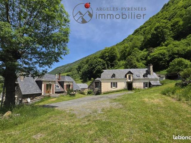 Maison 18 pièces 500 m²