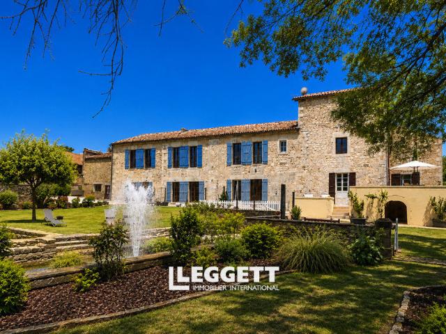 Maison 18 pièces 659 m²