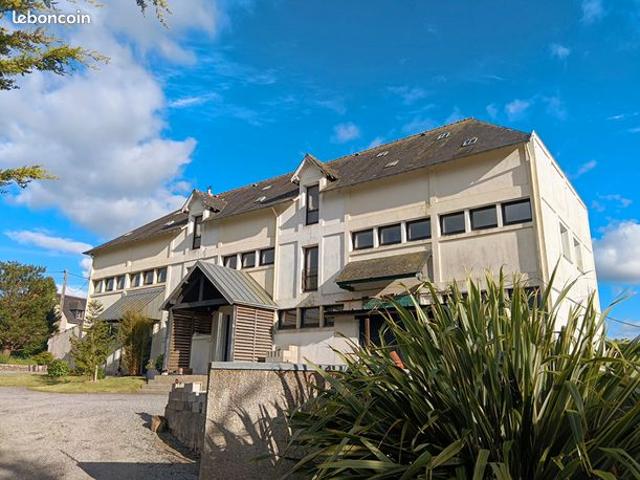 Maison 18 pièces 675 m²