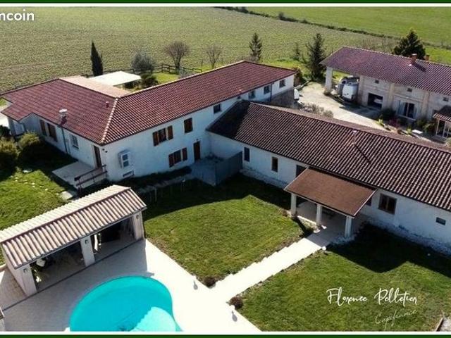 Maison 18 pièces 605 m²