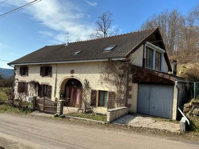 Maison 194 m2, 7 pièces 5 chambres sur 36 ares de terrain