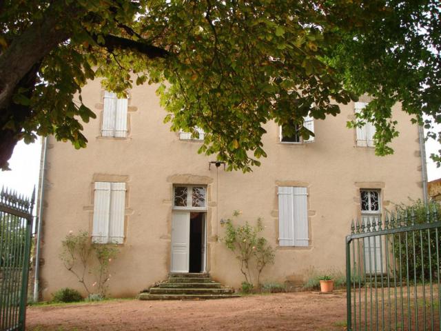 Maison 196 m2 avec 1 hectare de terrain