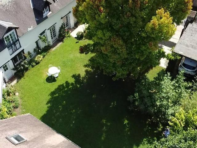 Maison 196 m²