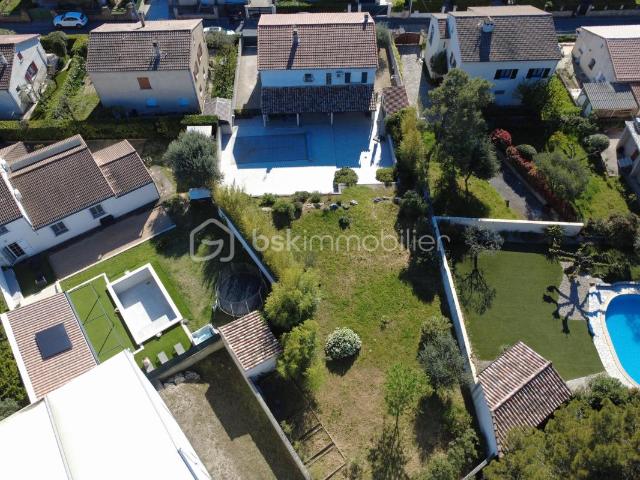 Maison 197 m²