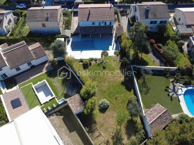 Maison 197 m²