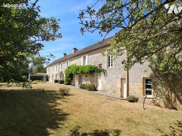 Maison 197 m² HEROUVILLETTE