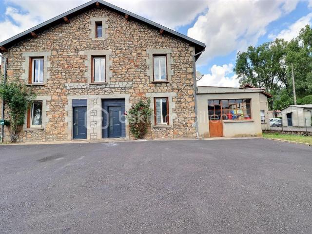Maison 197m² Chabreloche 63250