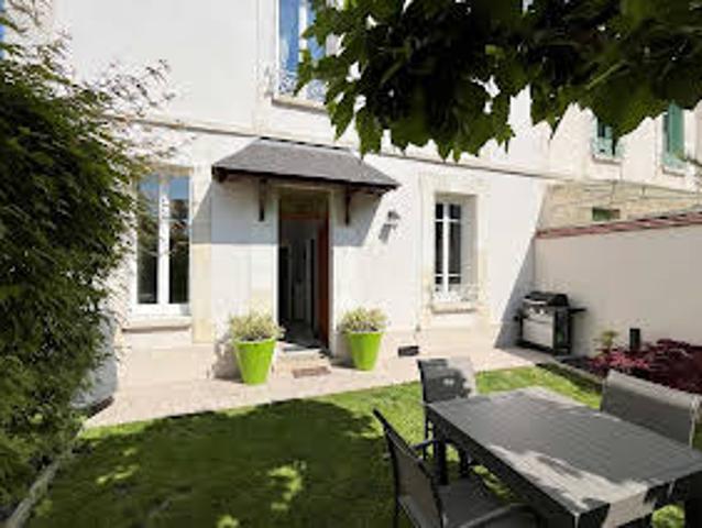 Maison avec jardin