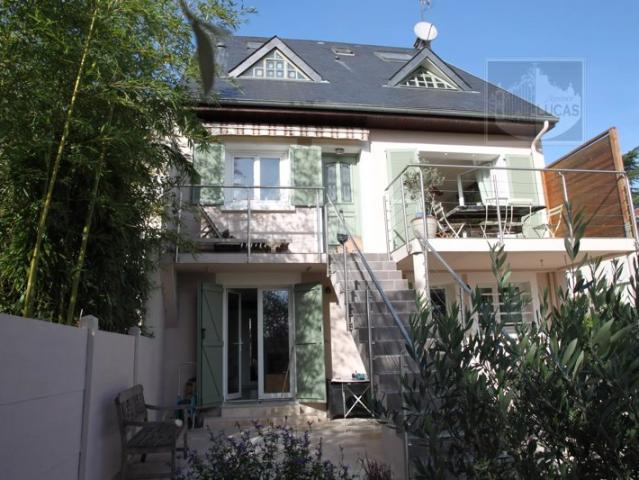 Maison 190 m2 8 pièces