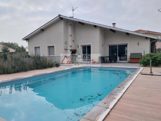 Maison 190m2 environ avec piscine