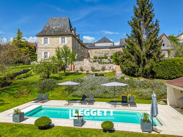 Maison avec piscine et terrasse
