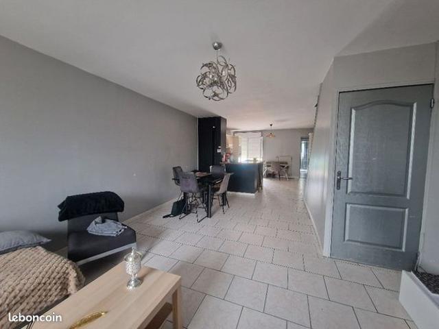 Maison 1930 en bon etat avec jardin