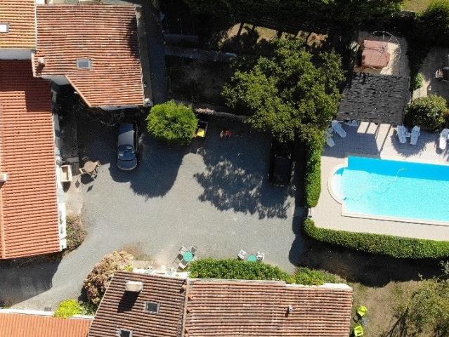 Maison 19 pièces 350 m²