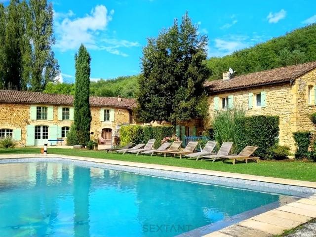 Maison 19 pièces 360 m²