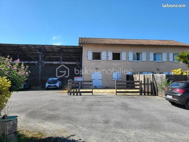 Maison 19 pièces 450 m²
