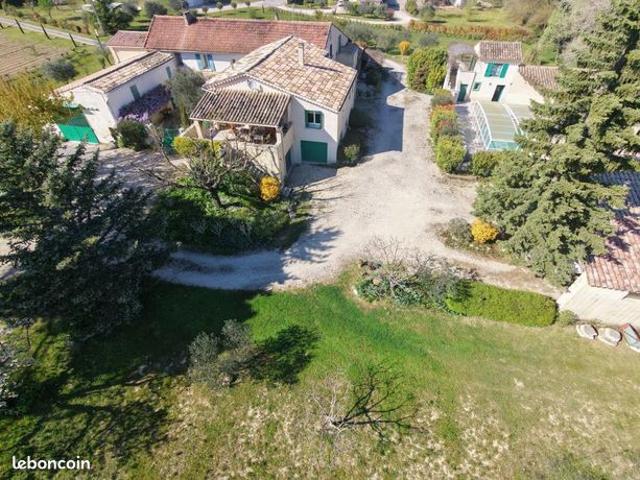 Maison 19 pièces 455 m²