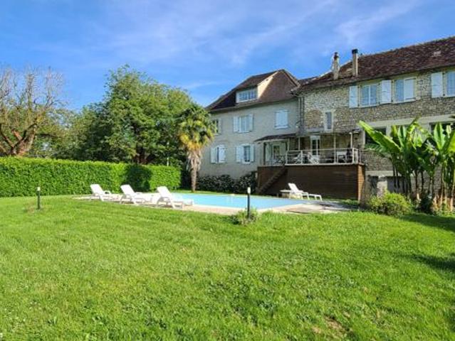 Maison 19 pièces 403 m²