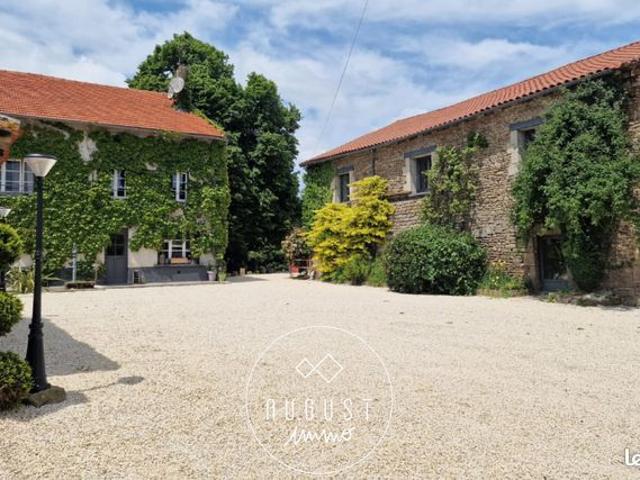 Maison 19 pièces 585 m²