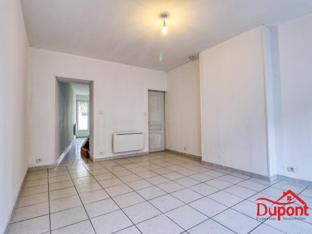 maison 1 chambre et cour