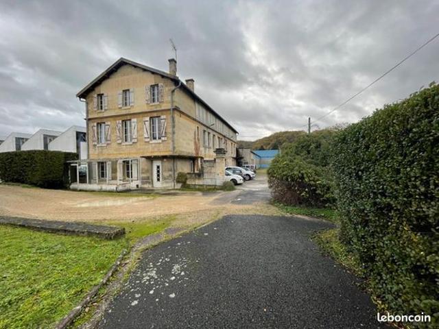 Maison 1 pièce 412 m²