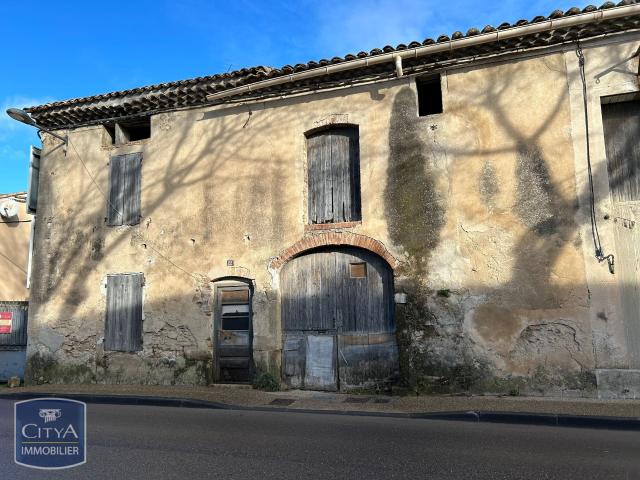 Maison 1 pièce 500 m²
