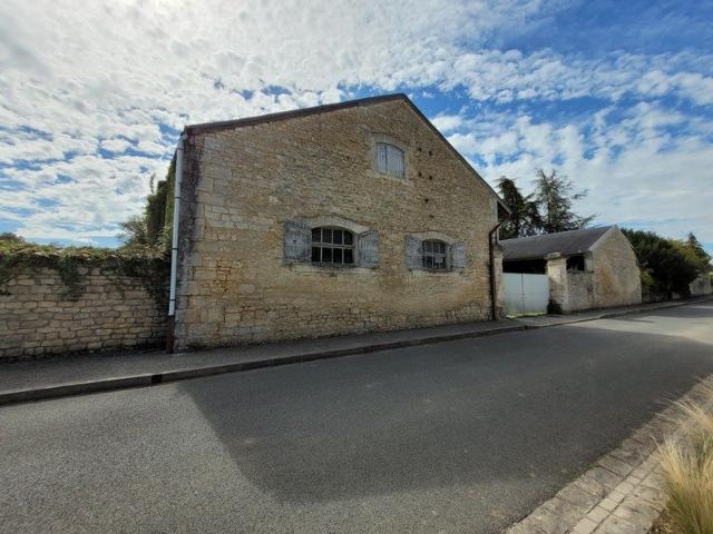 Maison 1 pièce 500 m²