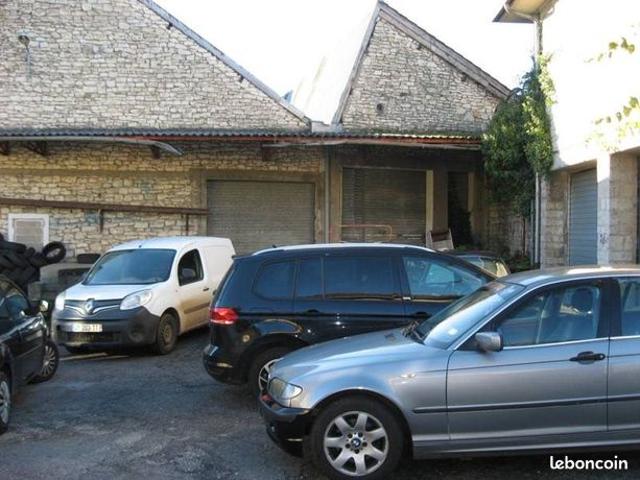 Maison 1 pièce 550 m²