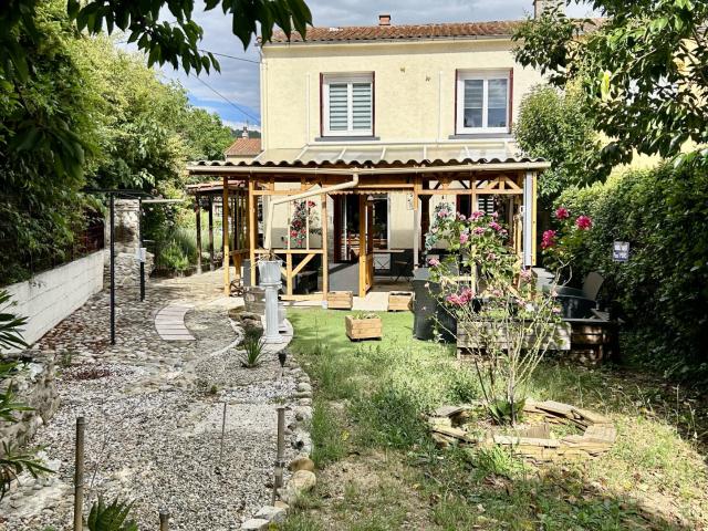Maison 1 pièce 80 m²