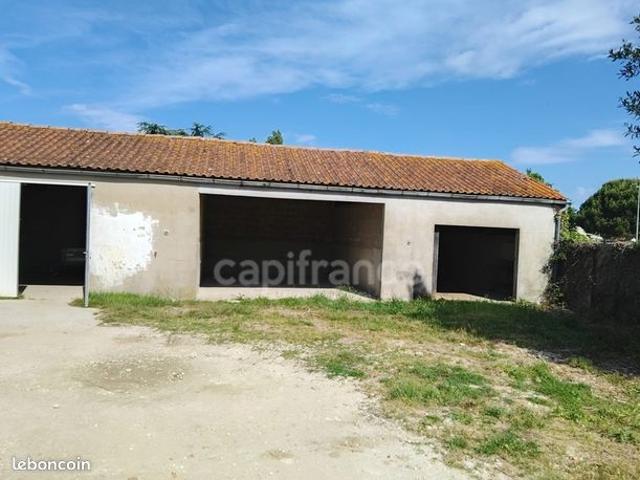 Maison 1 pièce 90 m²