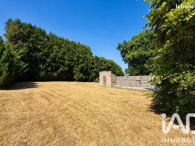 Maison 1 pièce 100 m²