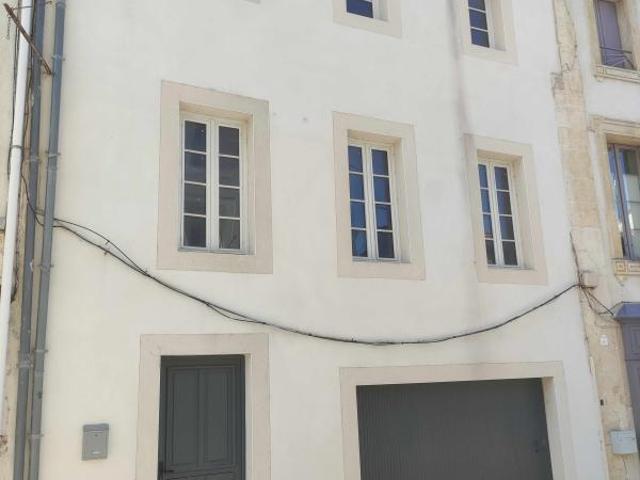 Maison 1 pièce 104 m²