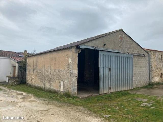 Maison 1 pièce 114 m²