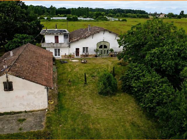 Maison 1 pièce 142 m²