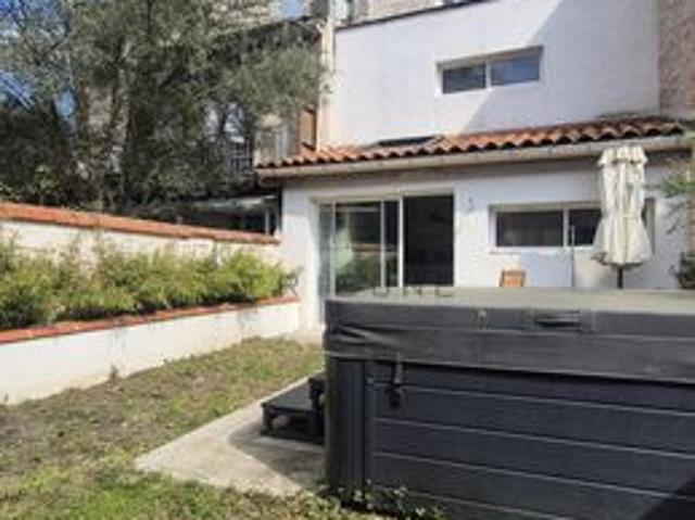 Maison 1 pièce 145 m²