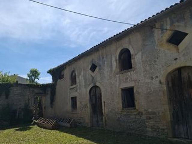 Maison 1 pièce 150 m²