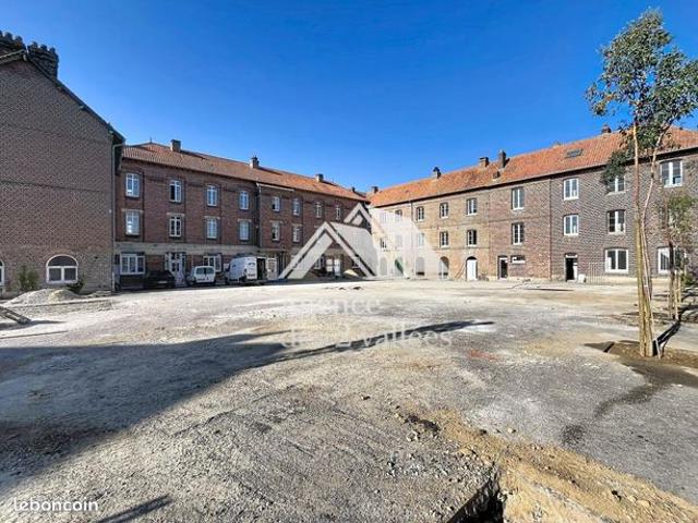 Maison 1 pièce 155 m²