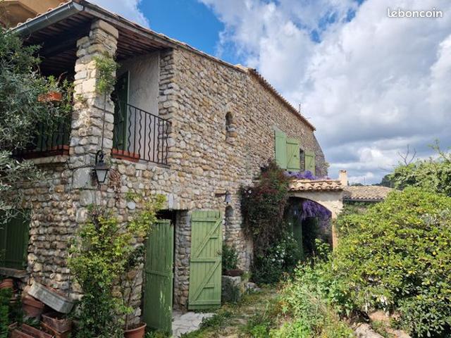 Maison 1 pièce 160 m²