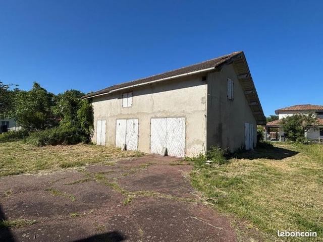 Maison 1 pièce 160 m²