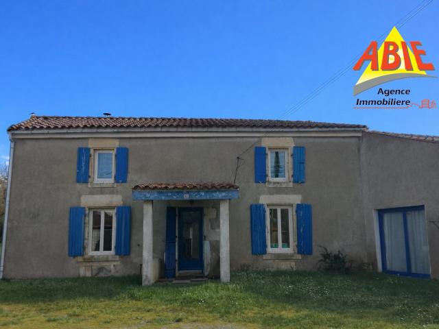 Maison 1 pièce 162 m²