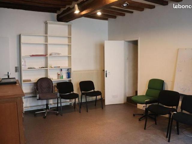 Maison 1 pièce 180 m²