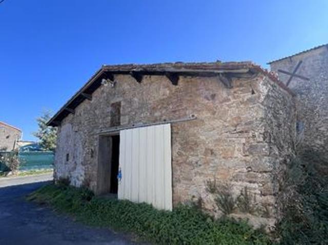 Maison 1 pièce 196 m²