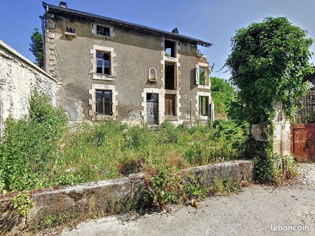 Maison 1 pièce 200 m²