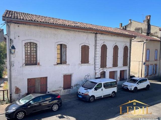 Maison 1 pièce 220 m²