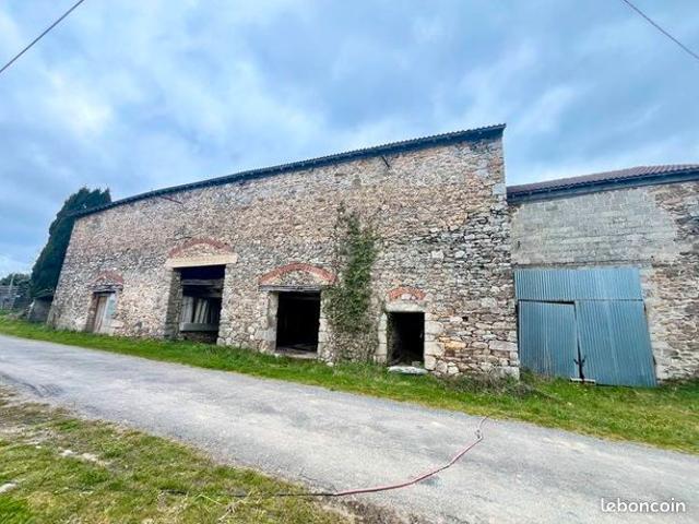 Maison 1 pièce 229 m²